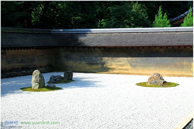 日本枯山水园林经典之作-龙安寺方丈庭院